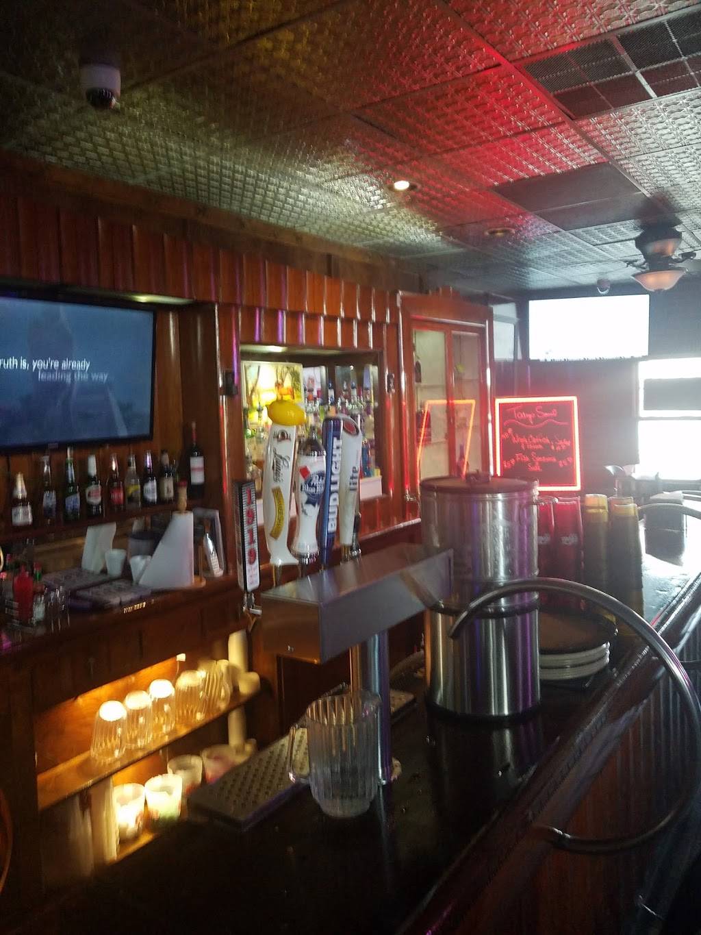 Corner Inn | restaurant | 118 S Magnolia St, Elmwood, IL 61529, USA | 3097411032 OR +1 309-741-1032