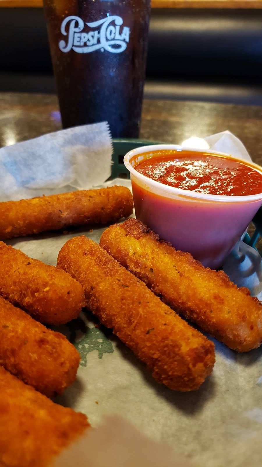 Casseses MVR | restaurant | 410 N Walnut St, Youngstown, OH 44505, USA | 3307467067 OR +1 330-746-7067