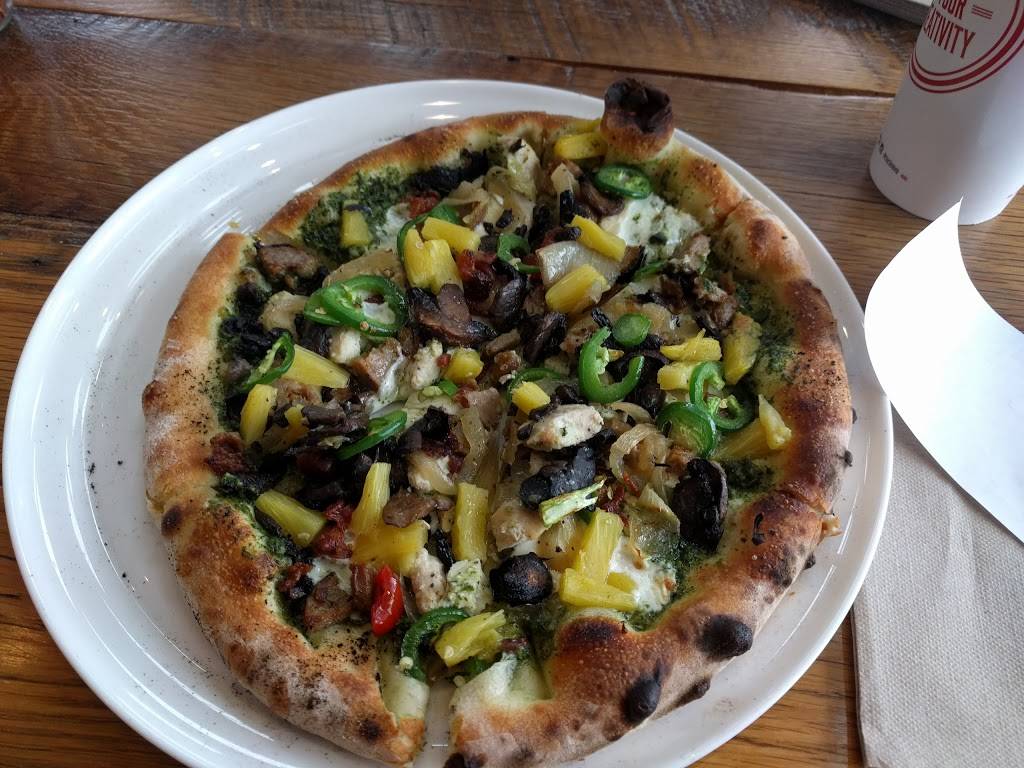 Pizza Cucinova | restaurant | 4044 Morse Crossing, Columbus, OH 43219, USA | 6143372227 OR +1 614-337-2227