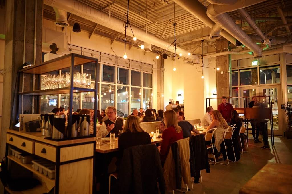 Commerson | restaurant | 788 South La Brea Ave, Los Angeles, CA 90036, USA | 3238133000 OR +1 323-813-3000