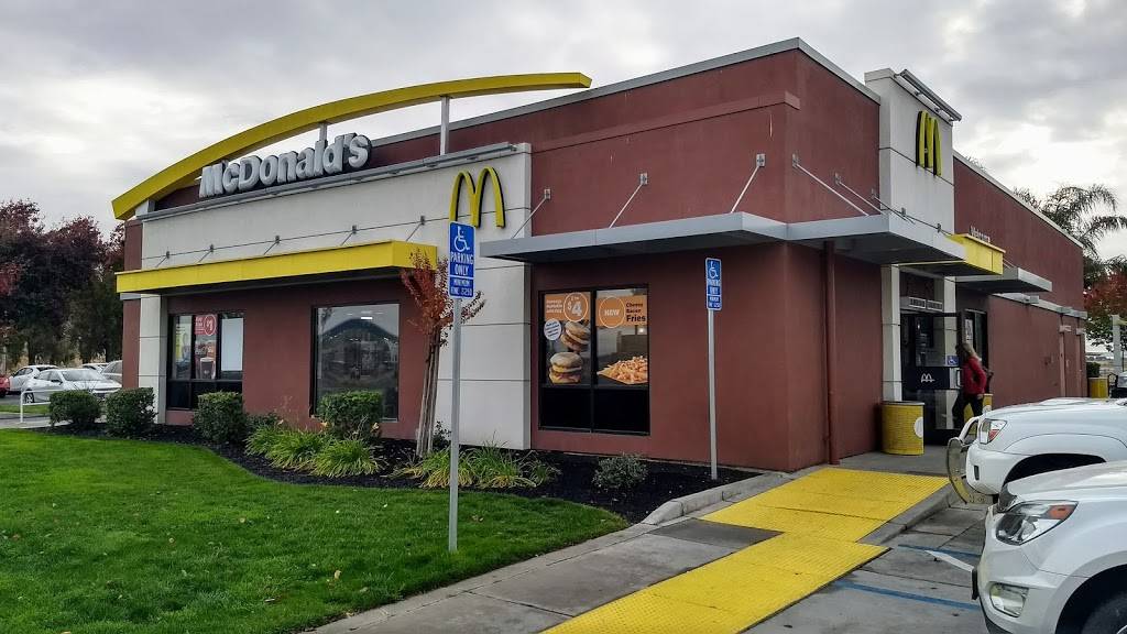 McDonalds | cafe | 250 E Robertson Blvd, Chowchilla, CA 93610, USA | 5596657305 OR +1 559-665-7305