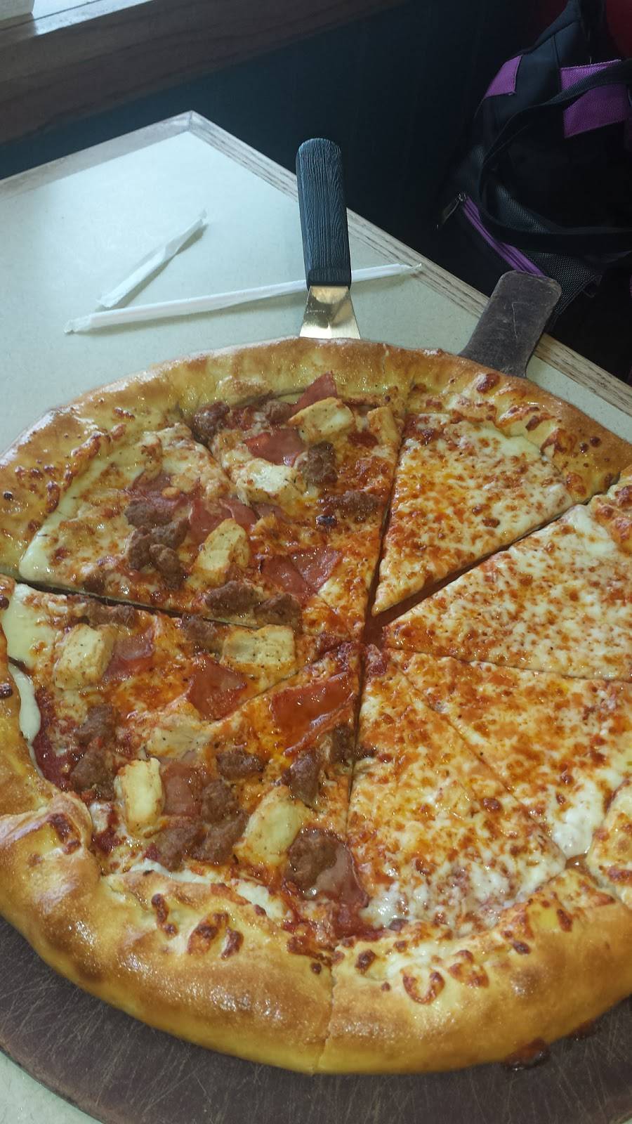 Pizza Hut | restaurant | 1421 34th St N, St. Petersburg, FL 33713, USA | 7273217700 OR +1 727-321-7700