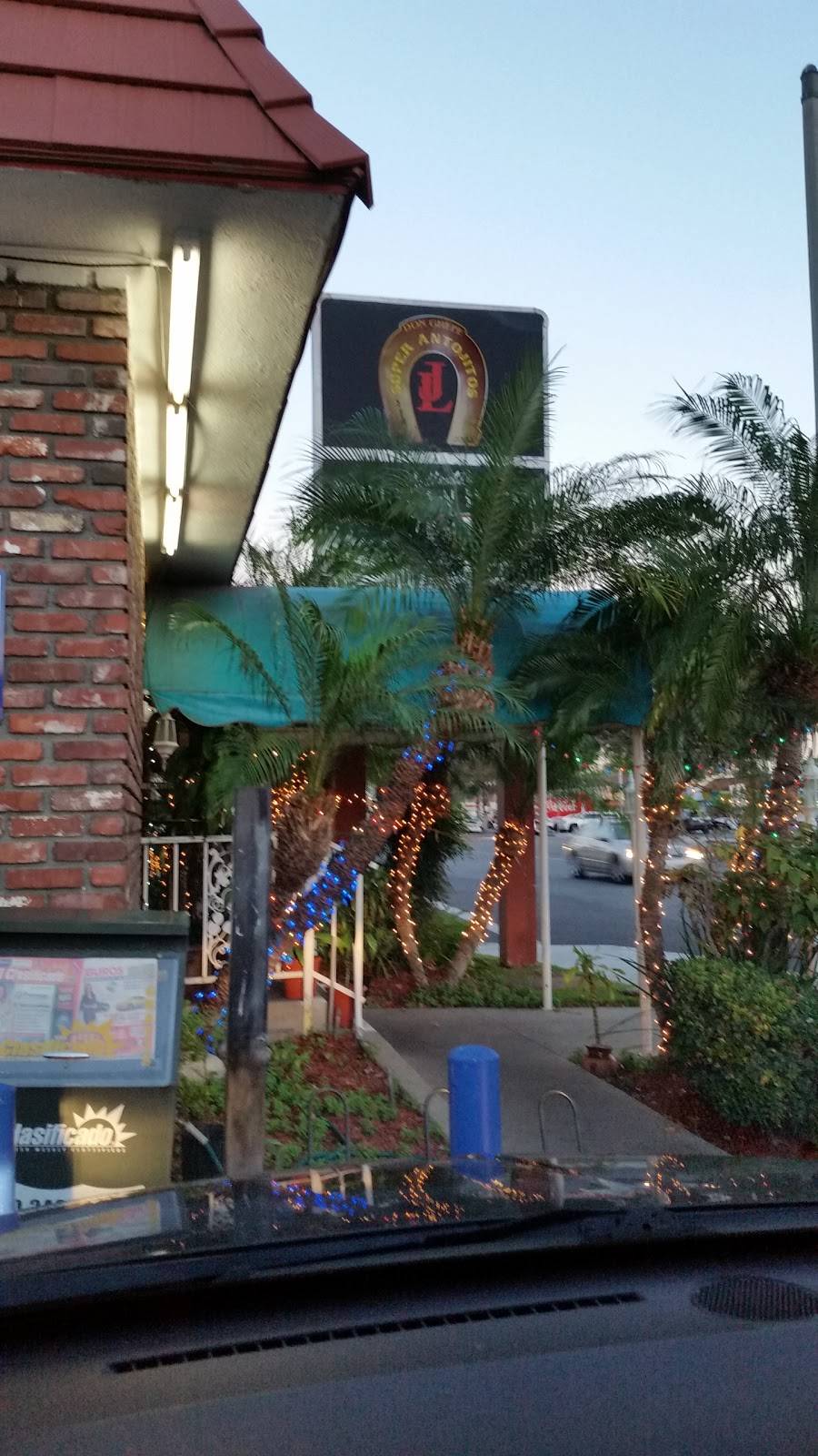 Super Antojitos | restaurant | 341 E First St, Tustin, CA 92780, USA | 7148322252 OR +1 714-832-2252