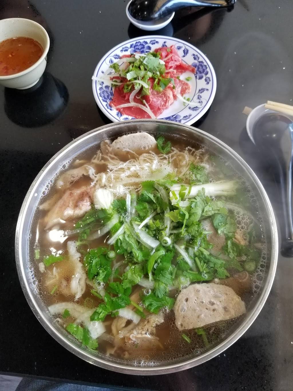 Round 3 Pho Noodle House | restaurant | 1738 1/4 Nogales St, Rowland Heights, CA 91748, USA | 6263634015 OR +1 626-363-4015