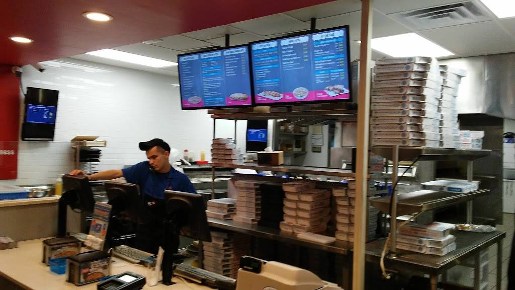 Dominos Pizza | meal delivery | 625D W Elm Ave #D, Hanover, PA 17331, USA | 7176329400 OR +1 717-632-9400