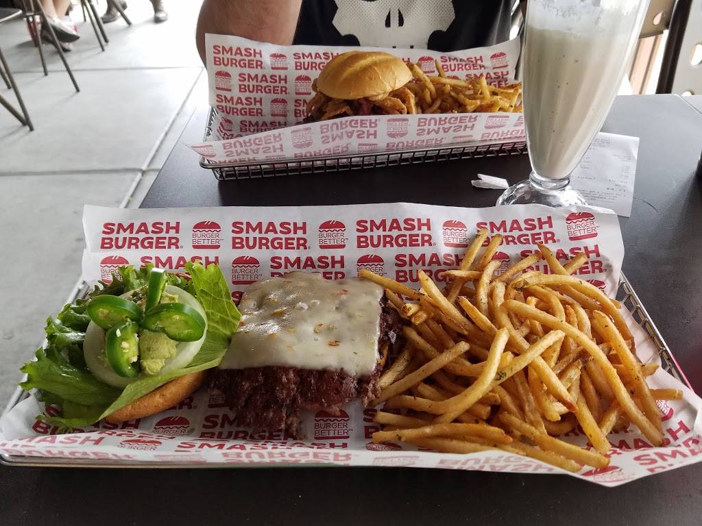 Smashburger | restaurant | 7625 N Oracle Rd, Oro Valley, AZ 85704, USA | 5207423332 OR +1 520-742-3332
