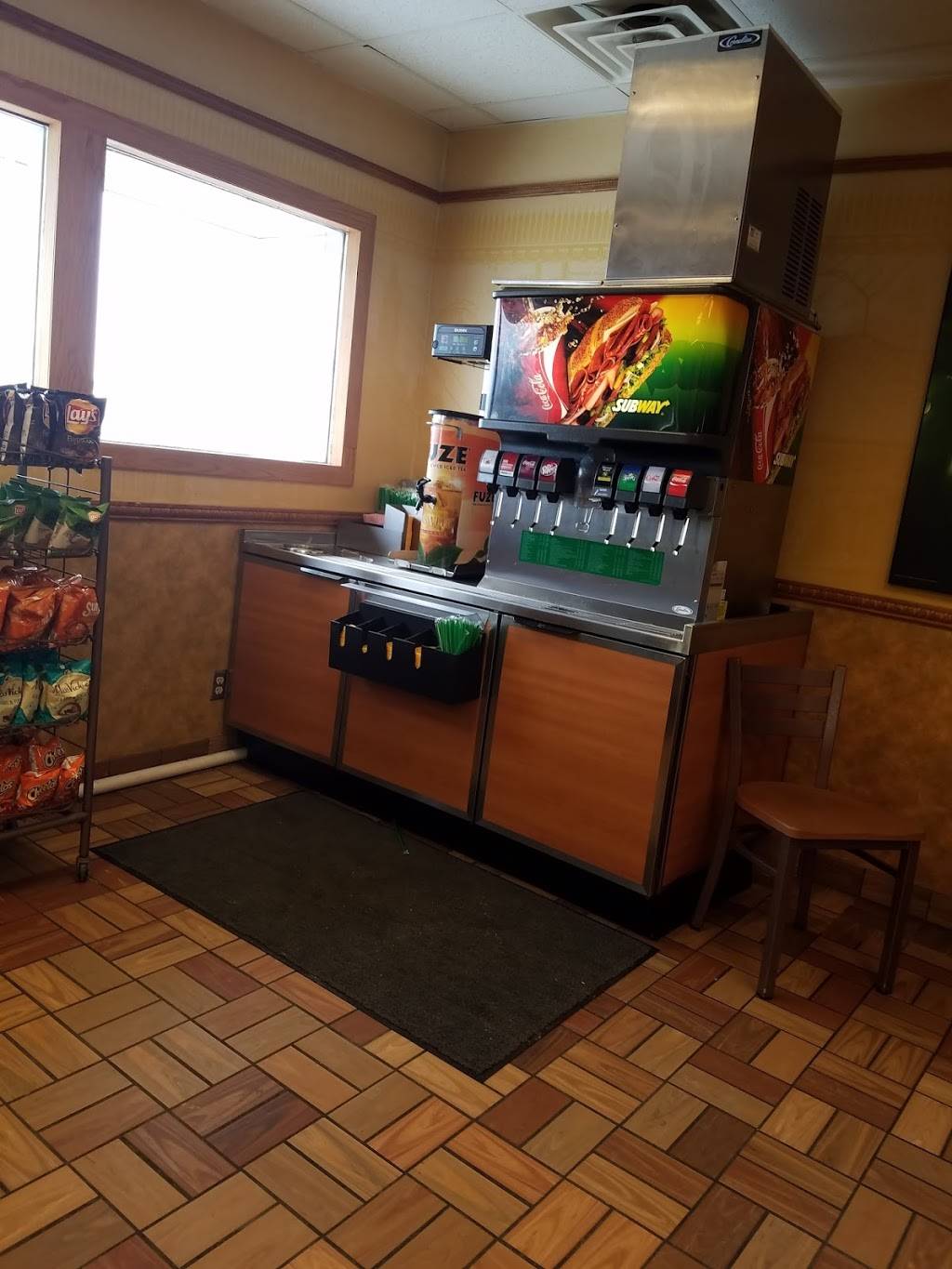 Subway | restaurant | 26551 Magnolia Rd, Underwood, IA 51576, USA | 7125664047 OR +1 712-566-4047