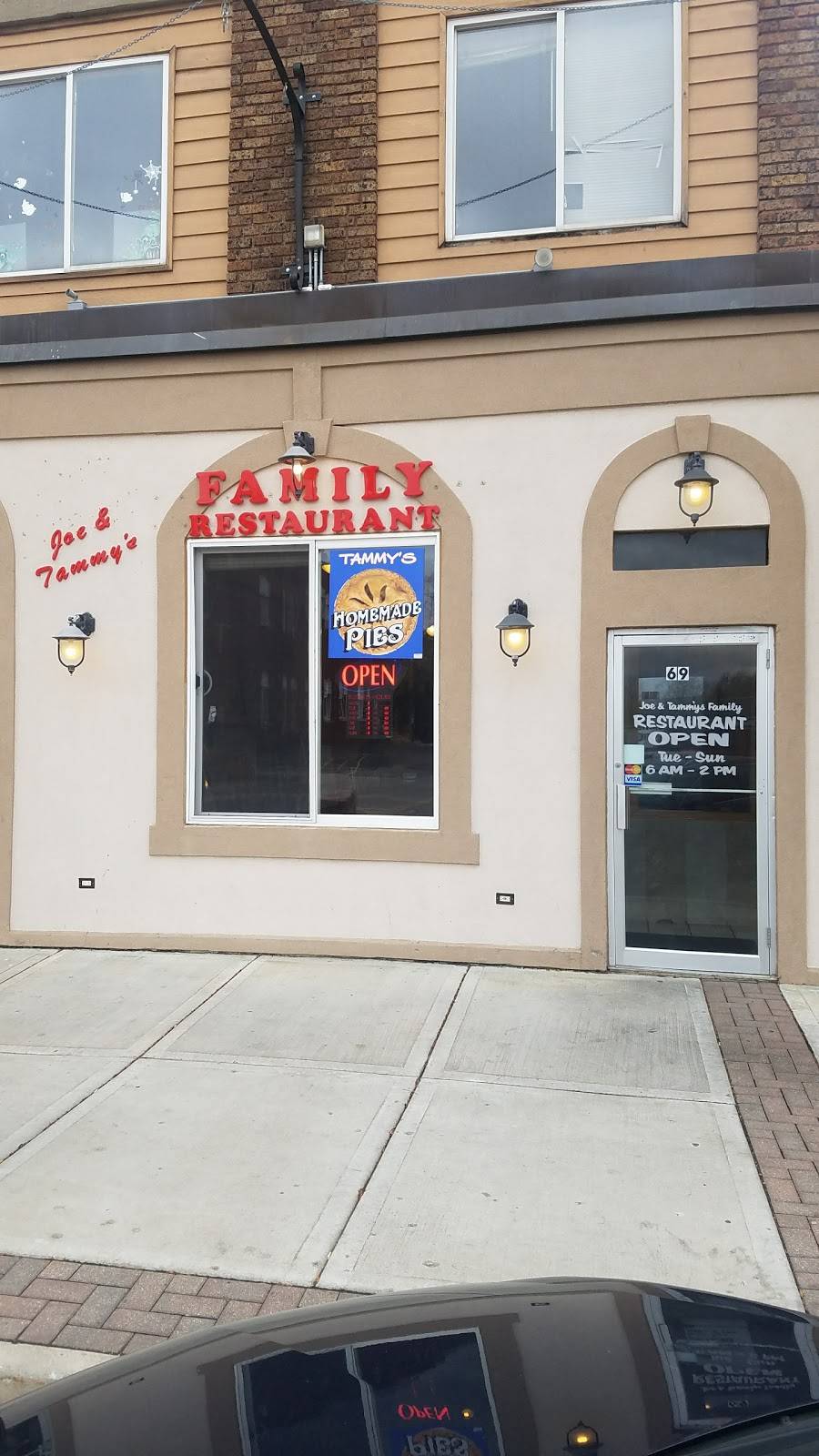 Joe & Tammys Family Restaurant | restaurant | 69 N Ayer St, Harvard, IL 60033, USA | 8159432002 OR +1 815-943-2002