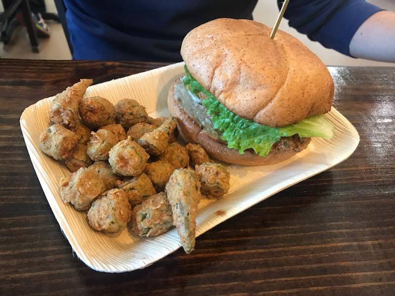 Binge Kitchen | restaurant | 121 N Fredericksburg St, San Marcos, TX 78666, USA | 5126677111 OR +1 512-667-7111