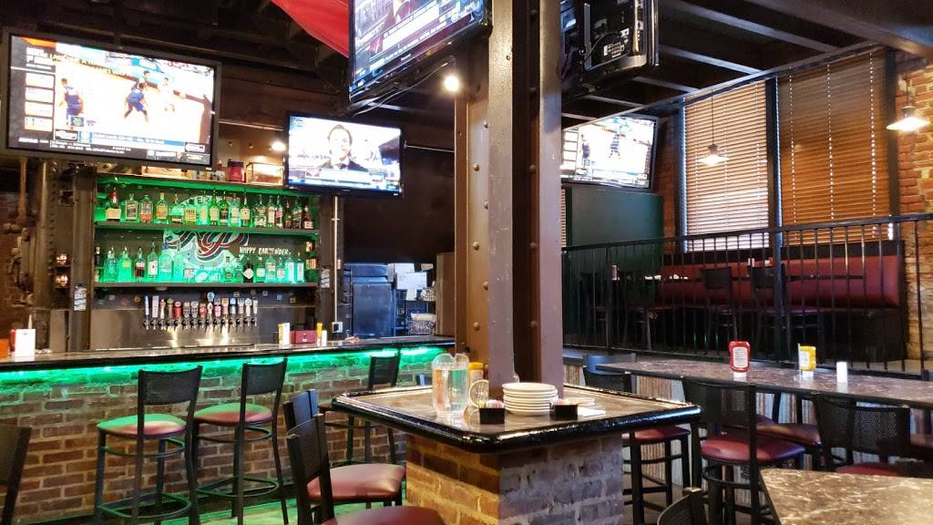 Riverpark Pub and Eatery | restaurant | 2 Main St, Parkville, MO 64152, USA | 8168595352 OR +1 816-859-5352