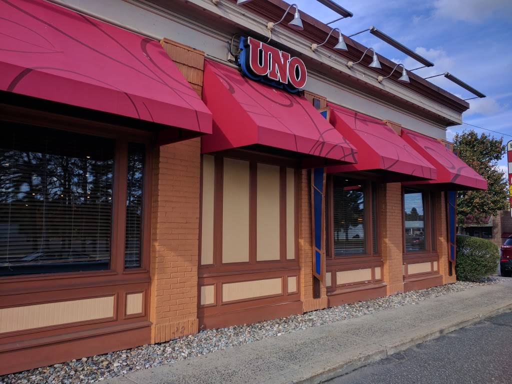 Uno Pizzeria & Grill | meal takeaway | 1722 Boston Rd, Springfield, MA 01129, USA | 4135436600 OR +1 413-543-6600