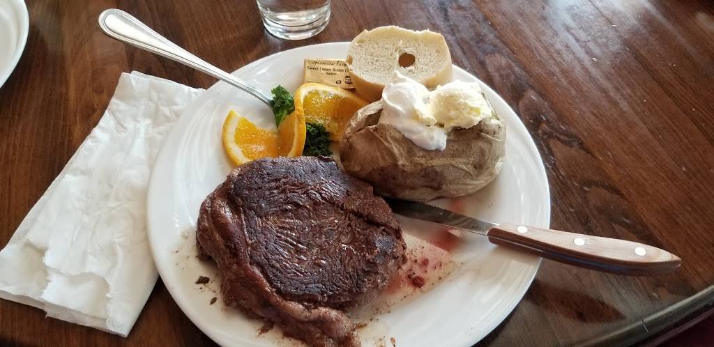 Quincys Steak & Spirits | restaurant | 416 Harrison Ave, Leadville, CO 80461, USA | 7194869765 OR +1 719-486-9765