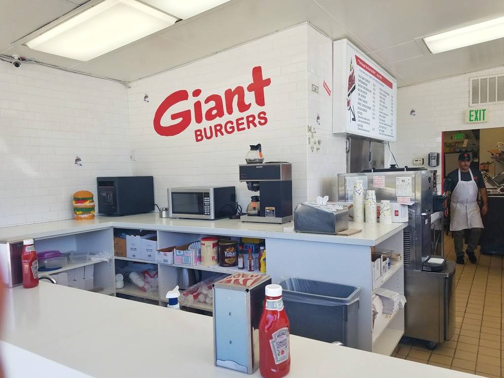 Giant Burger | restaurant | 24134 Mission Blvd, Hayward, CA 94544, USA | 5107332665 OR +1 510-733-2665