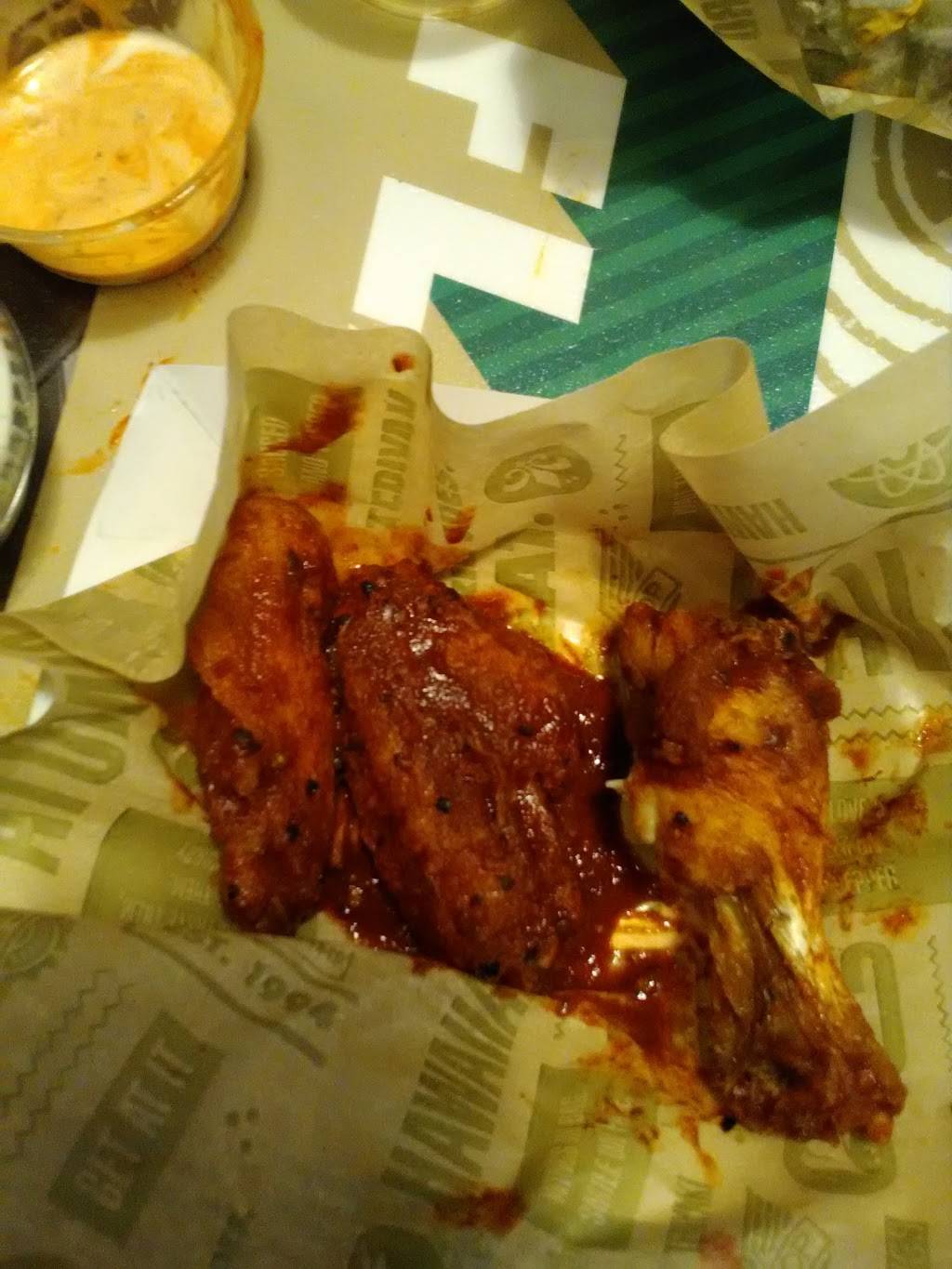 Wingstop | restaurant | 10910 N Central Expy, Dallas, TX 75231, USA | 2143739464 OR +1 214-373-9464