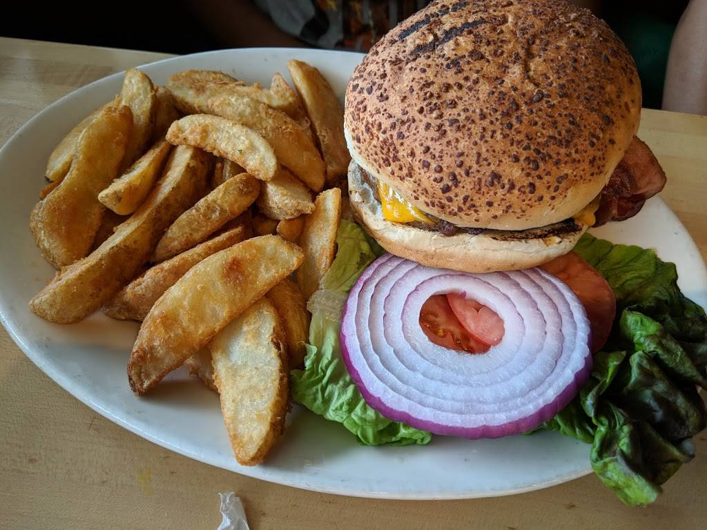 Squatters Roadhouse Grill | restaurant | 1900 Park Ave, Park City, UT 84098, USA | 4356499868 OR +1 435-649-9868