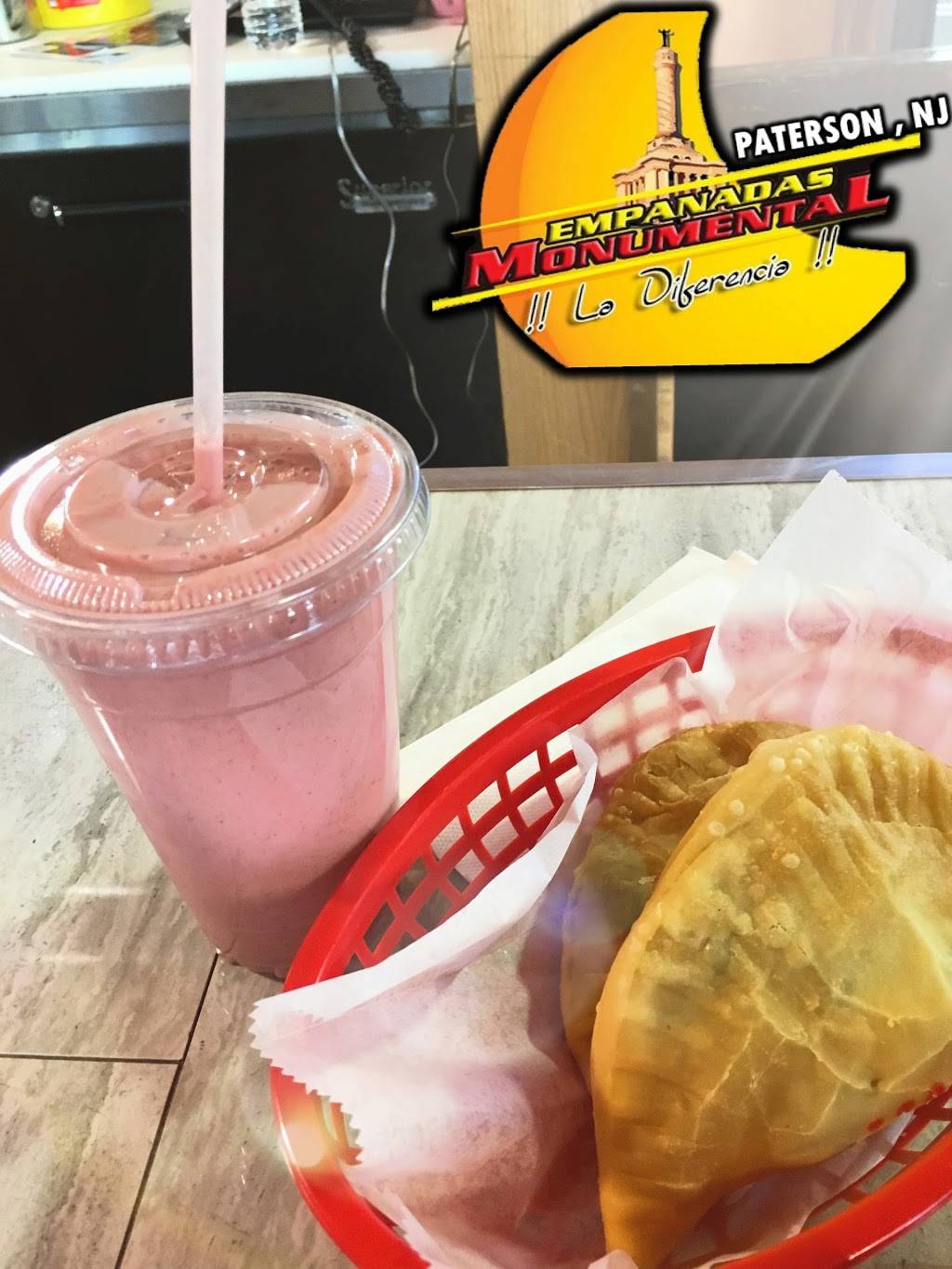 Empanadas Monumental | restaurant | 316 Market St, Paterson, NJ 07501, USA | 9738817111 OR +1 973-881-7111