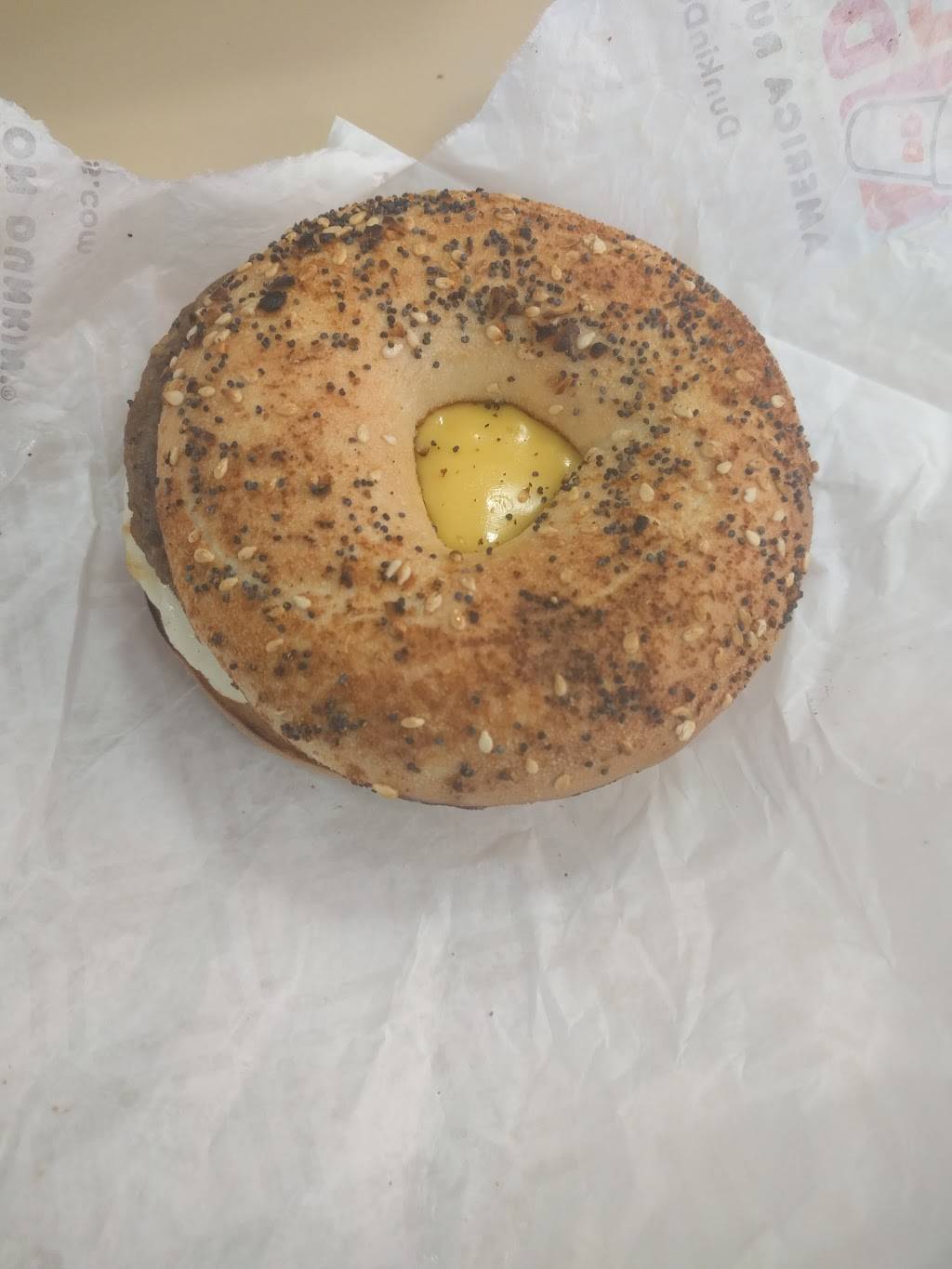 Dunkin Donuts | cafe | 10 W Chicago Ave, Chicago, IL 60654, USA | 3126431224 OR +1 312-643-1224