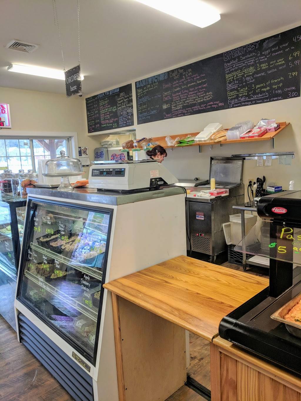 Green Mountain Market And Deli | restaurant | 423 Marlboro Rd, Brattleboro, VT 05301, USA | 8024902940 OR +1 802-490-2940