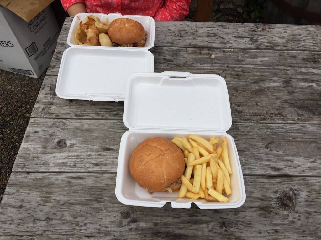 Berts Chuckwagon BBQ | restaurant | 203 Villa Rd, Newberg, OR 97132, USA | 5035608855 OR +1 503-560-8855