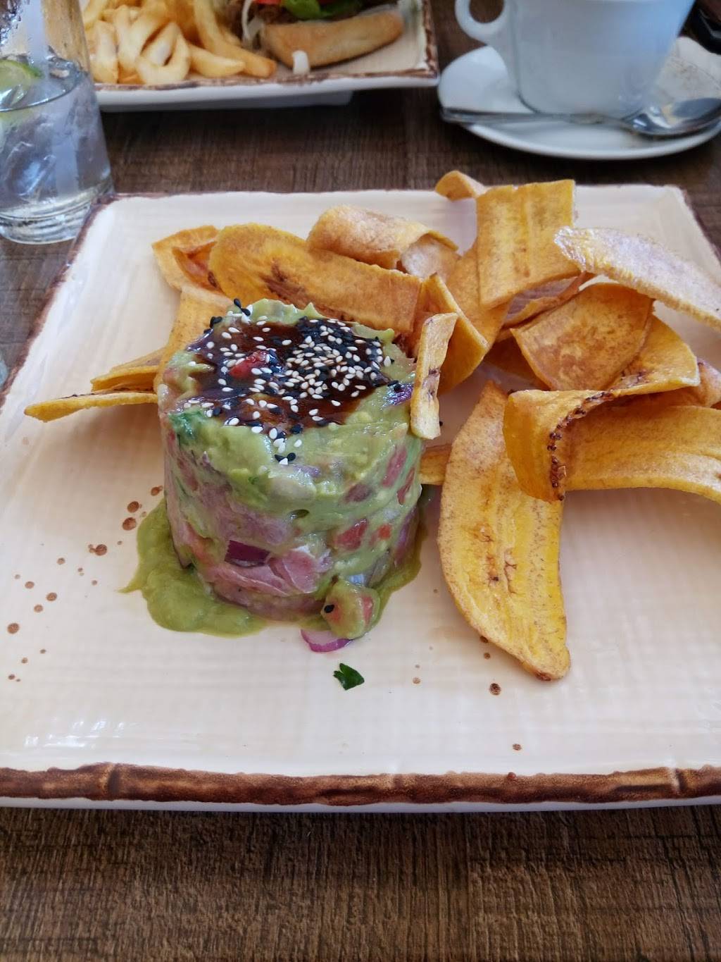 The Chimney House - Grill & Cafe | restaurant | 701 W Las Olas Blvd, Fort Lauderdale, FL 33312, USA | 9549005352 OR +1 954-900-5352