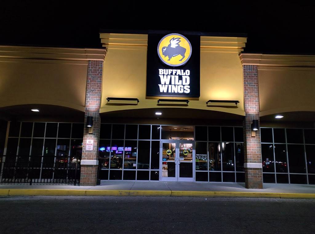 Buffalo Wild Wings | restaurant | 1623 E Michigan Rd, Shelbyville, IN 46176, USA | 3176045167 OR +1 317-604-5167