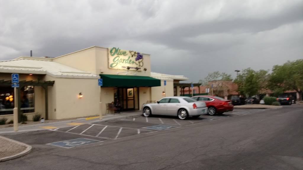 Olive Garden Italian Restaurant | meal takeaway | 601 Juan Tabo Blvd NE, Albuquerque, NM 87123, USA | 5052759948 OR +1 505-275-9948