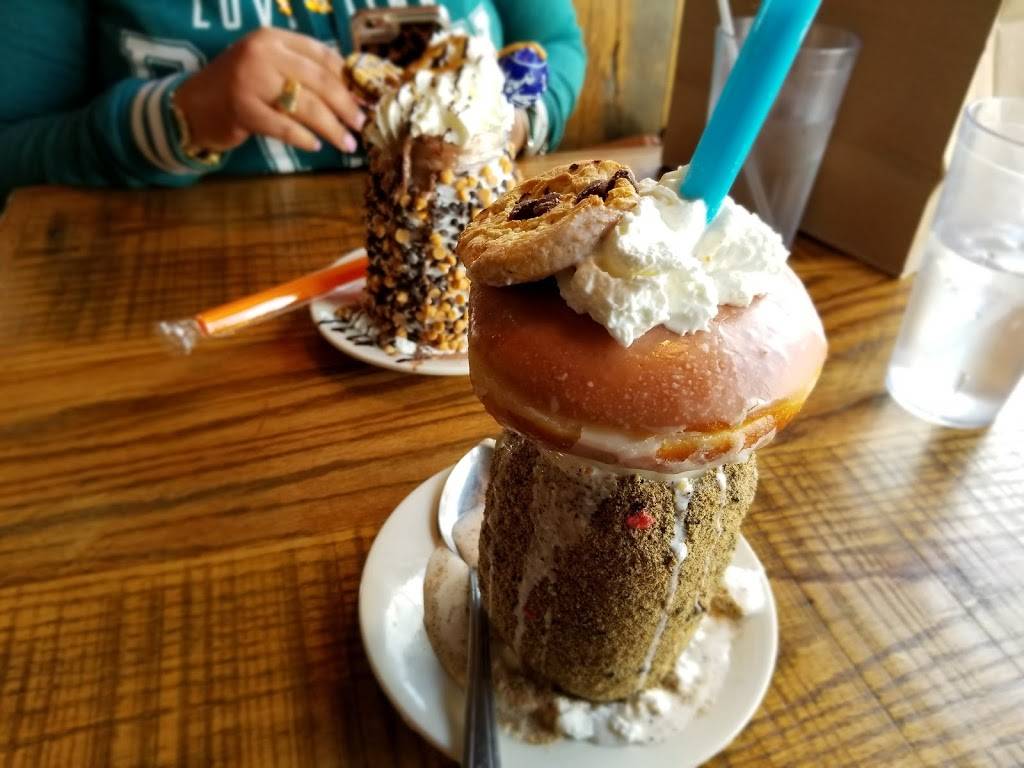 Burgerology | restaurant | 226 Merrick Rd, Rockville Centre, NY 11570, USA | 5166009720 OR +1 516-600-9720