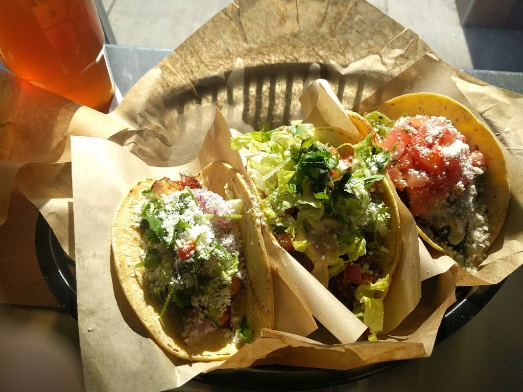 QDOBA Mexican Eats | restaurant | 229 Andover St, Peabody, MA 01960, USA | 9788186232 OR +1 978-818-6232