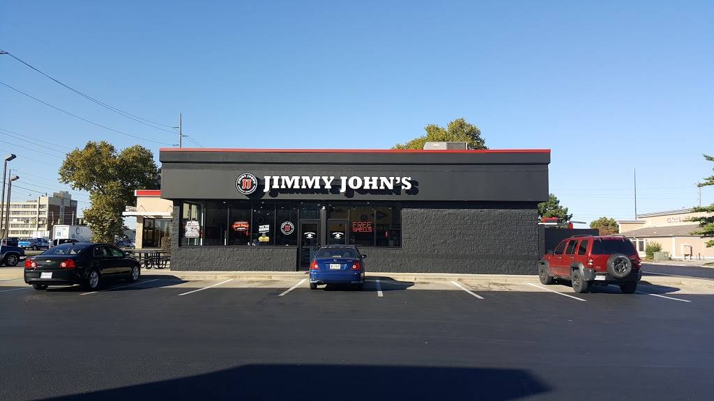 Starbucks | cafe | 2045 Shadeland Ave, Indianapolis, IN 46219, USA | 3173538871 OR +1 317-353-8871