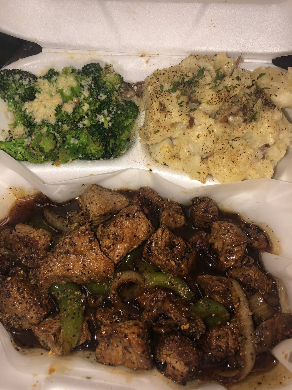 The Upgrade Food and Spirits | restaurant | 2640 W Laskey Rd, Toledo, OH 43613, USA | 4194743971 OR +1 419-474-3971