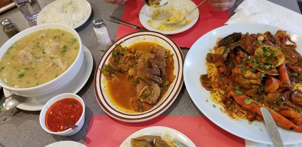 Restaurante Ecuatoriano | restaurant | 2923 W Diversey Ave, Chicago, IL 60647, USA | 7733427870 OR +1 773-342-7870