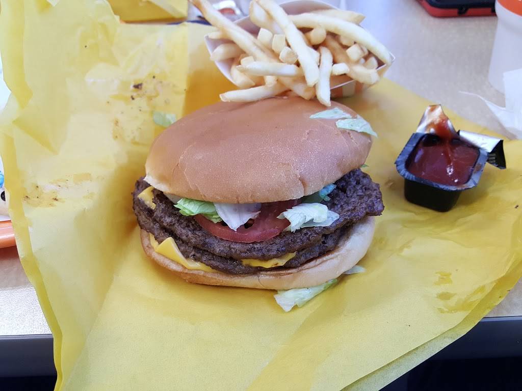 Whataburger | restaurant | 125 Sycamore School Rd, Fort Worth, TX 76134, USA | 8175511161 OR +1 817-551-1161