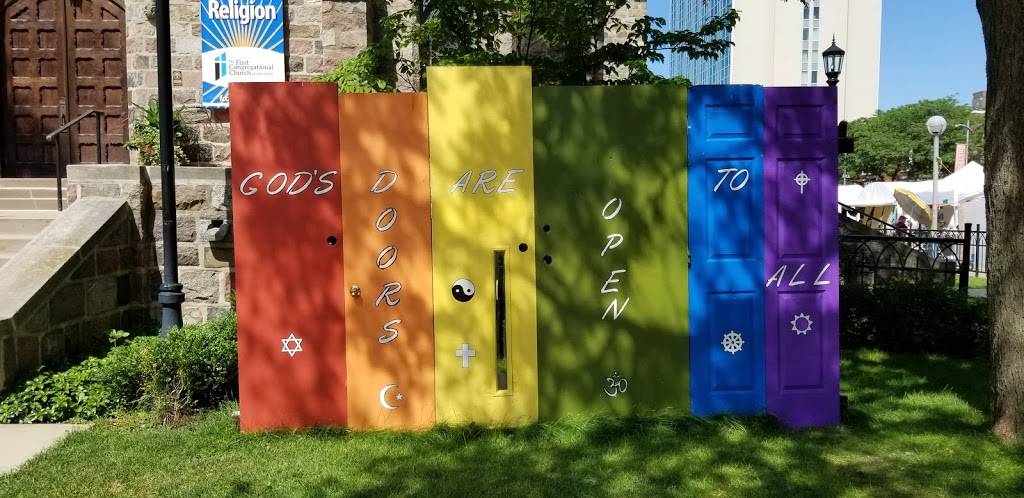 Chicago Reds Windy City Hot Dogs | restaurant | 312 S State St, Ann Arbor, MI 48104, USA | 7347616000 OR +1 734-761-6000