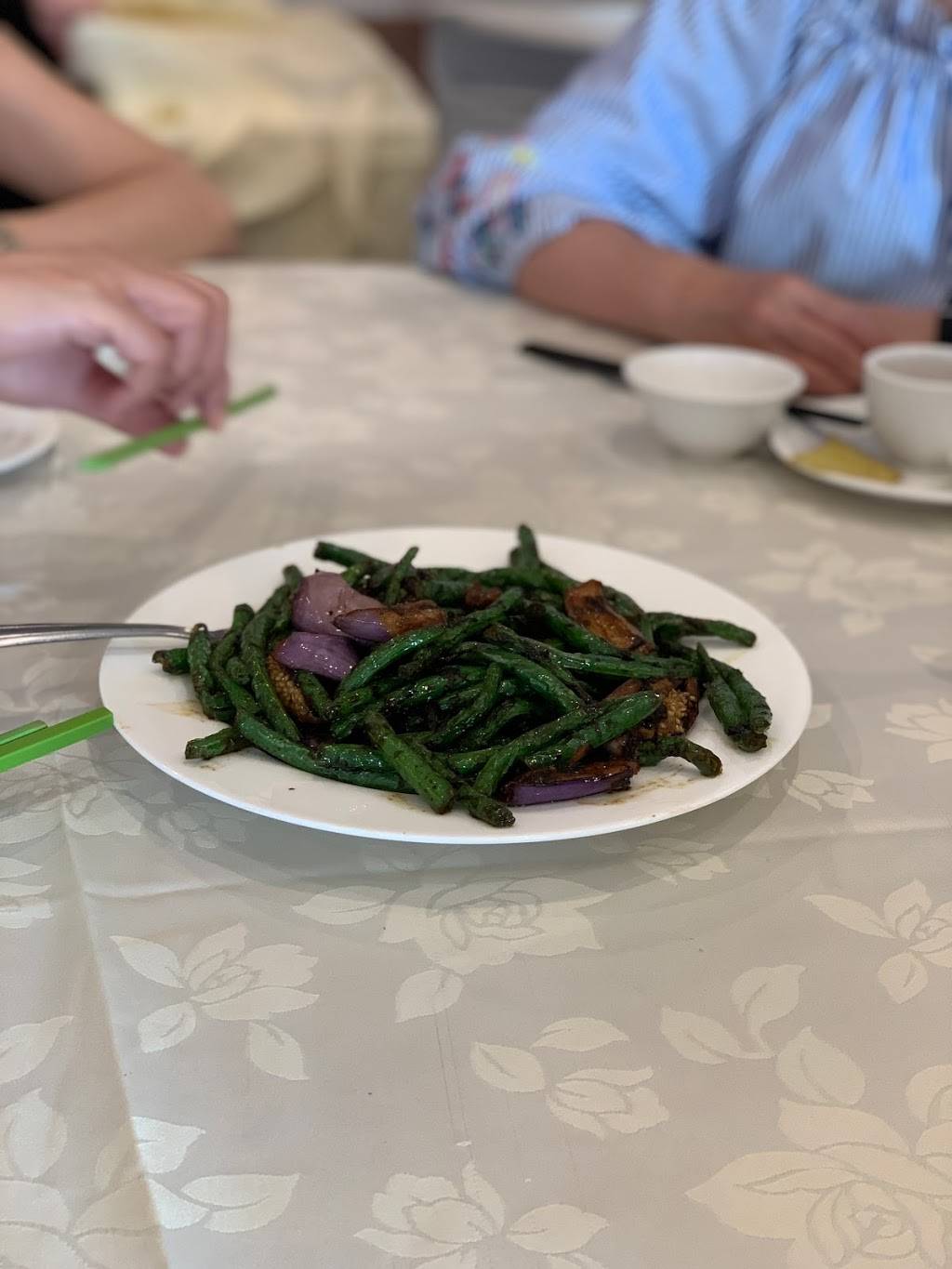 金泉酒楼Golden Fountain Restaurant | restaurant | 1250 Eglinton Ave W, Mississauga, ON L5V 1N3, Canada | 9058218688 OR +1 905-821-8688