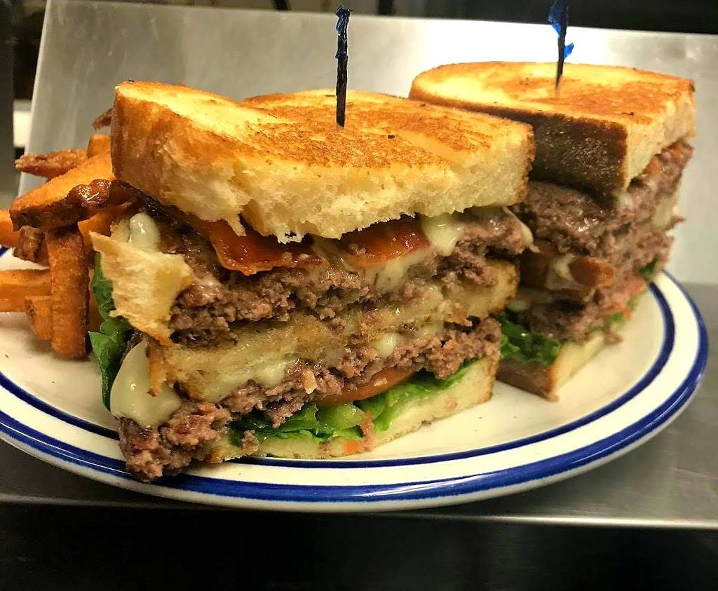 Willow st Tavern | restaurant | 477 Yarmouth Rd, Hyannis, MA 02601, USA | 7744705834 OR +1 774-470-5834