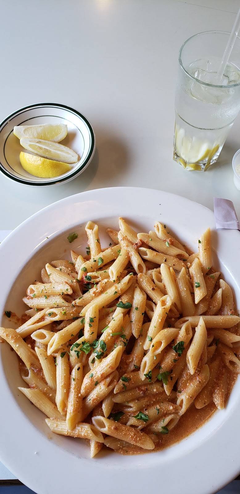 VIP Diner | restaurant | 175 Sip Ave, Jersey City, NJ 07306, USA | 2017921400 OR +1 201-792-1400