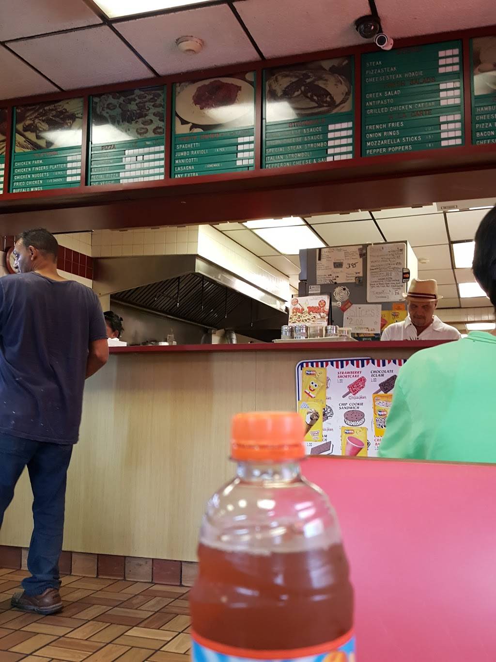 Star Pizza | restaurant | 5801 Torresdale Ave, Philadelphia, PA 19135, USA | 2152891150 OR +1 215-289-1150