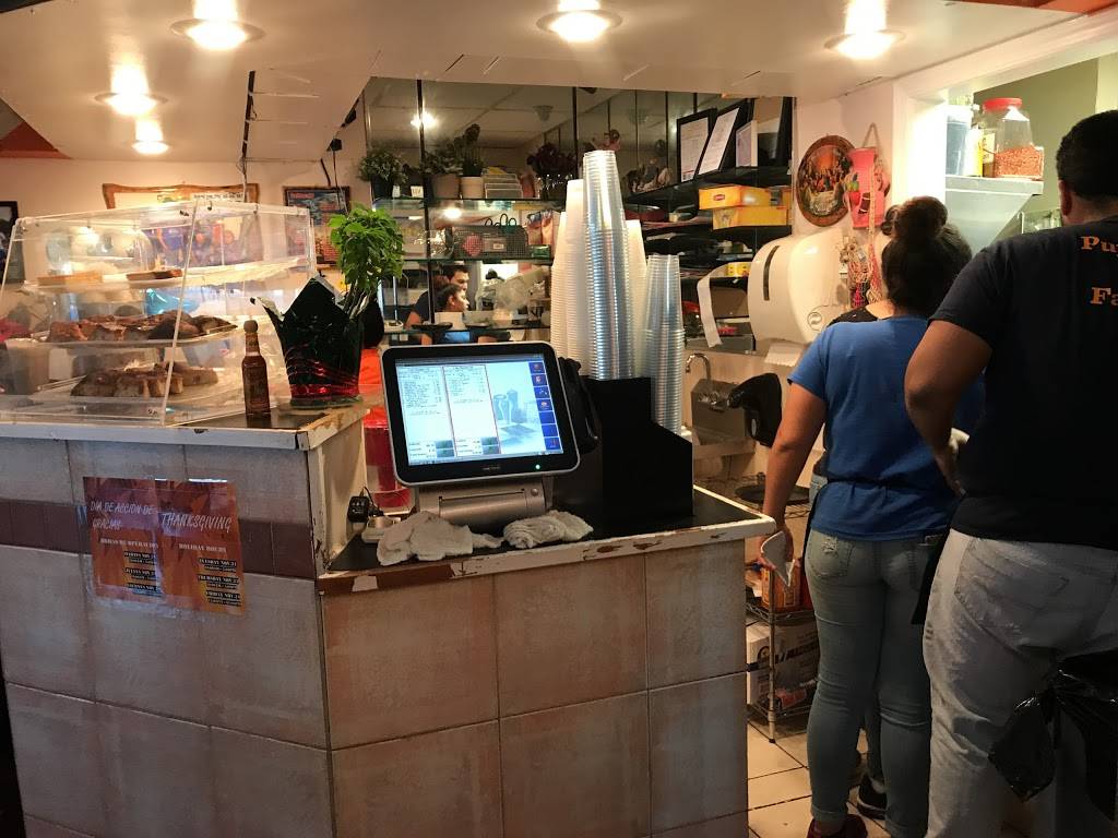 Pupuseria La Familiar | restaurant | 8145 Baltimore Ave K, College Park, MD 20740, USA | 3014748484 OR +1 301-474-8484