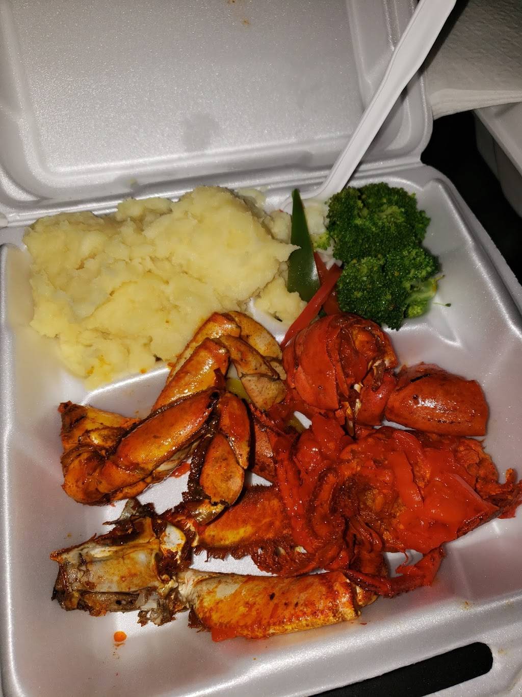 Central Bar & Grill | restaurant | 2007 Lawrence Ave W, York, ON M9N 3V1, Canada | 4169150508 OR +1 416-915-0508