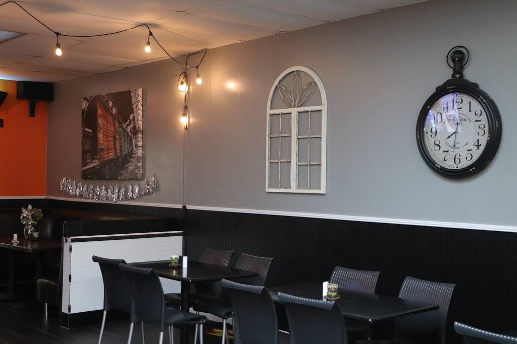 Carrie-Bos | restaurant | 568 Macon St, McDonough, GA 30253, USA | 6782727714 OR +1 678-272-7714