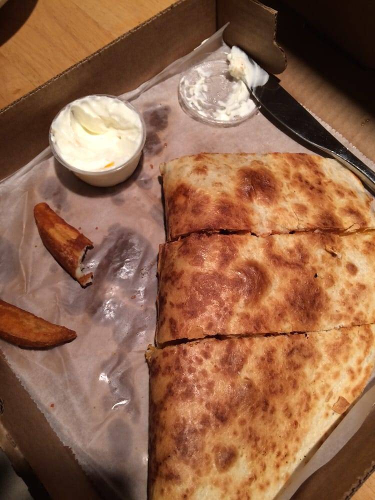 Water Loo Pizza | restaurant | Columbia Exxon, Columbia, MD 21044, USA | 4107400613 OR +1 410-740-0613