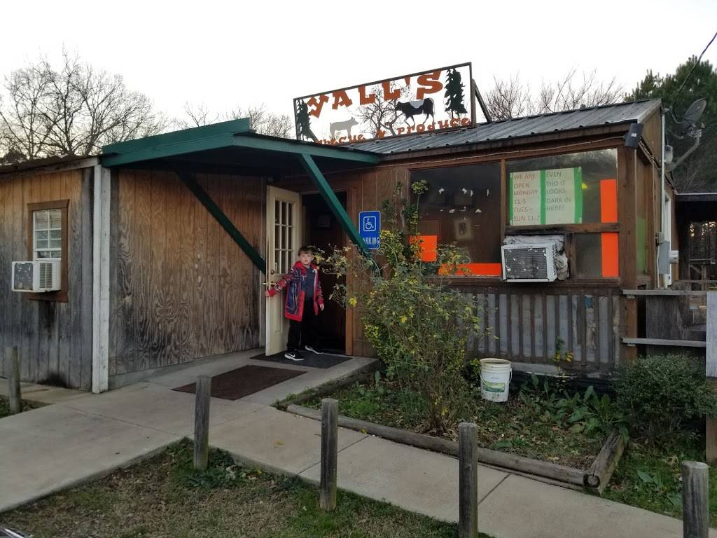 Yalls Barbecue and Produce | restaurant | 1515 County Rd 24, Tyler, TX 75705, USA | 9035666534 OR +1 903-566-6534