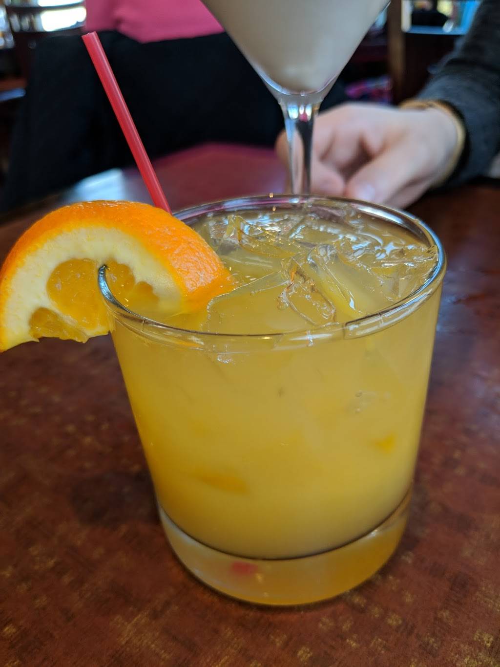 Rainbow Gardens | restaurant | 117 Broad St, Milford, CT 06460, USA | 2038782500 OR +1 203-878-2500