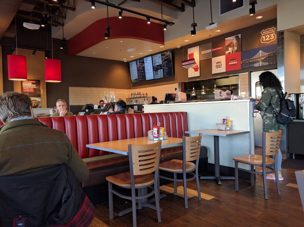Smashburger | restaurant | 1111 40th St, Emeryville, CA 94608, USA | 5106551177 OR +1 510-655-1177