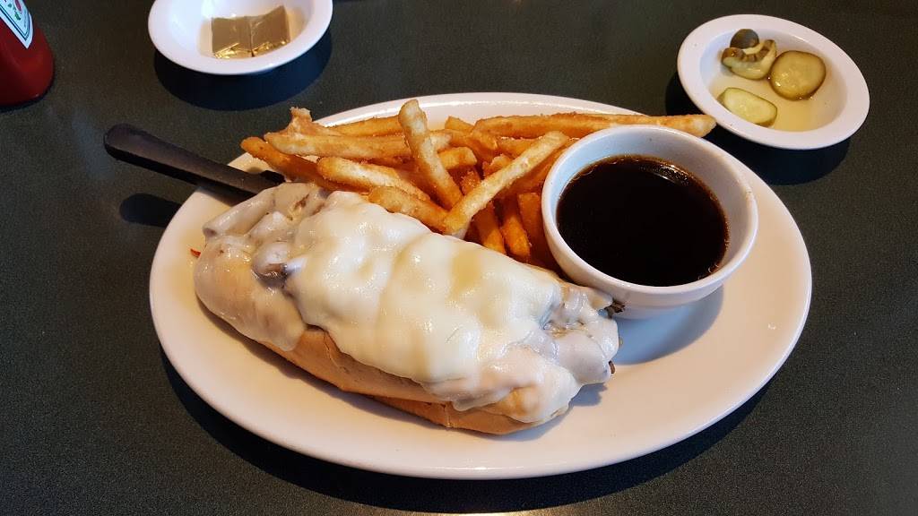 Crossroads Delicatessen | restaurant | 2795 Hedberg Dr, Minnetonka, MN 55305, USA | 9525466595 OR +1 952-546-6595