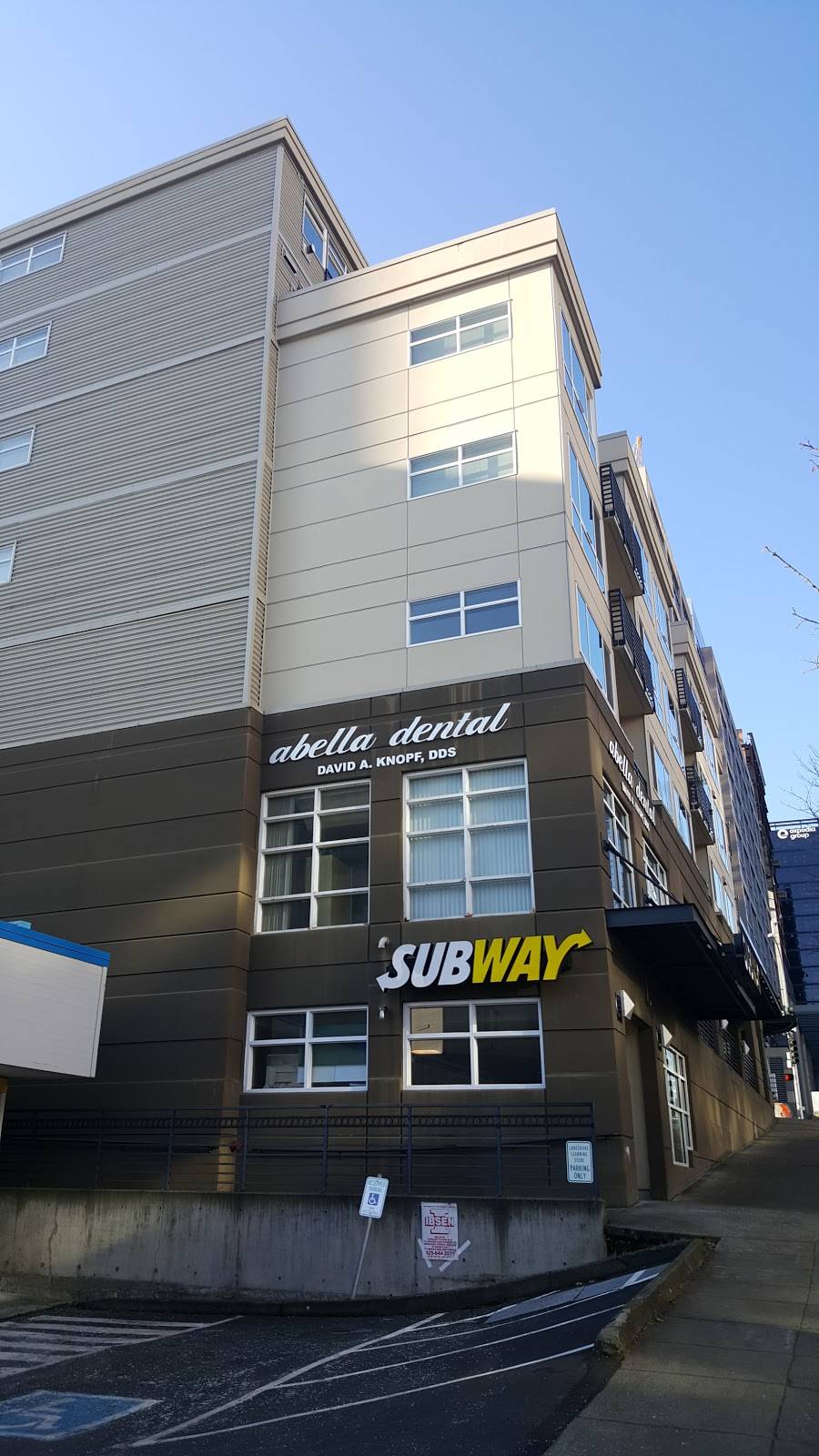 Subway | meal takeaway | 300 110th Ave NE Unit B1-03, Bellevue, WA 98004, USA | 4256881357 OR +1 425-688-1357