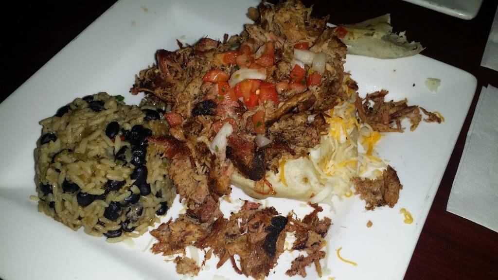 Firewater Grille | restaurant | 7007 Grover St, Omaha, NE 68106, USA | 4024523473 OR +1 402-452-3473