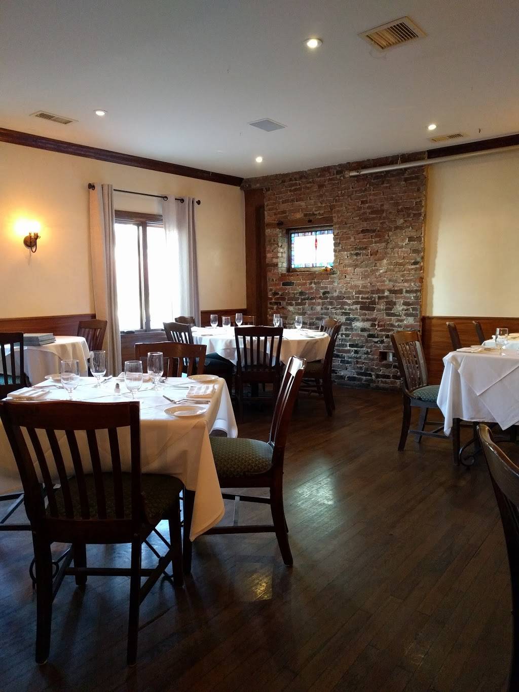 La Zingara | restaurant | 8 P T Barnum Square, Bethel, CT 06801, USA | 2037447500 OR +1 203-744-7500