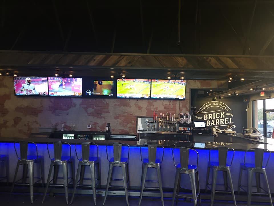 Brick & Barrel Kitchen + Bar | restaurant | 155 Joiner Pkwy # 600, Lincoln, CA 95648, USA | 9162093333 OR +1 916-209-3333