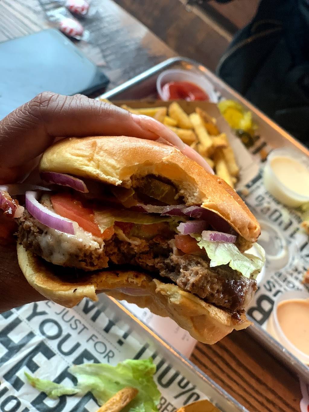 Cheeseburger Bobbys | restaurant | 125 Ernest W Barrett Pkwy NW, Marietta, GA 30066, USA | 7709199110 OR +1 770-919-9110